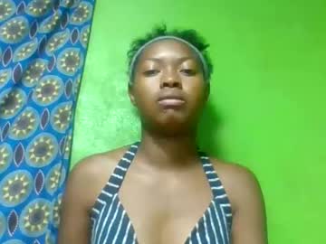 Cynthia233365 Chaturbate stream image from May 31, 2026