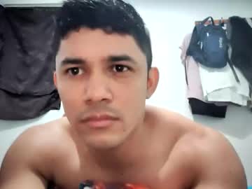 Lunnybrown Chaturbate stream image from May 31, 2026
