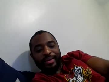 Guessssmymiddlename Chaturbate stream image from May 31, 2026