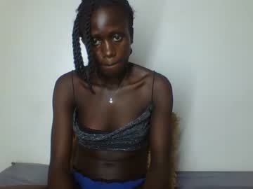 Nylamoon1 Chaturbate stream image from May 31, 2026