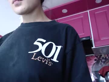 Alipetite_ Chaturbate stream image from May 31, 2026