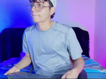 Andrew_Dann Chaturbate stream image from June 01, 2026