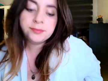 Madelamee Chaturbate stream image from June 01, 2026