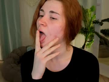 Freckle_Diyana Chaturbate stream image from June 01, 2026