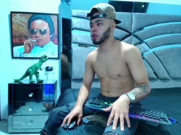 Xanderstone00 Chaturbate stream image from June 01, 2026