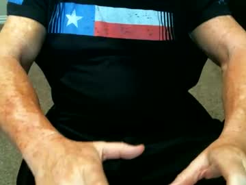 Fitguy40 Chaturbate stream image from June 01, 2026