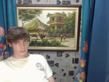 Blueyedboyinasia Chaturbate stream image from June 01, 2026