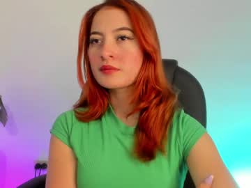 Pear__Moon Chaturbate stream image from June 01, 2026