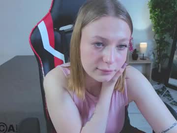 Nikkibenz03 Chaturbate stream image from June 01, 2026