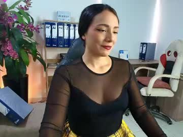 Adri_Miller Chaturbate stream image from June 01, 2026