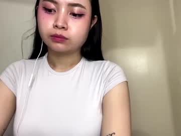 Helgabiglin Chaturbate stream image from June 01, 2026