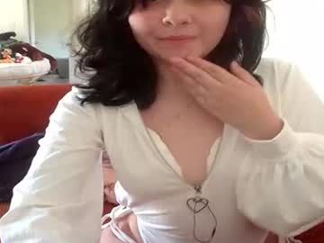 Sincerelyyneon Chaturbate stream image from June 01, 2026