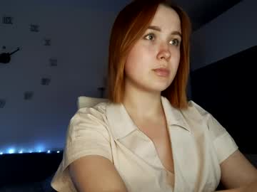 Bellahoneyy_ Chaturbate stream image from June 01, 2026