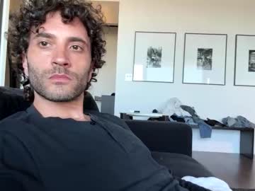 Blueduvet Chaturbate stream image from June 01, 2026