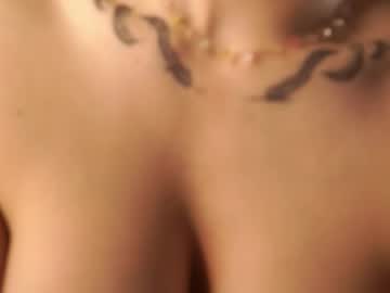 Kittiesland Chaturbate stream image from June 01, 2026