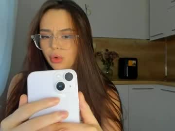 Mandi_Fox Chaturbate stream image from June 01, 2026