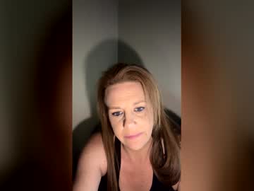 Riamoon Chaturbate stream image from June 02, 2026