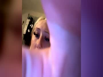 Shellbell00 Chaturbate stream image from June 02, 2026