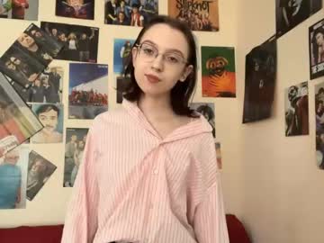 Estellezdebski Chaturbate stream image from June 02, 2026