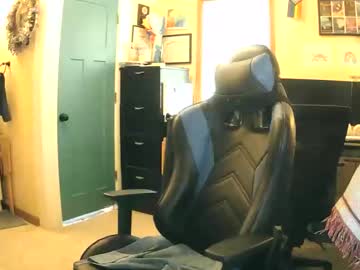 Femme_En_Fleur Chaturbate stream image from June 02, 2026