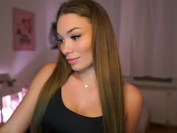 Chloe_Lux18 Chaturbate stream image from June 02, 2026