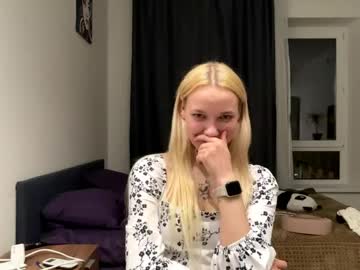 Beckieapollo Chaturbate stream image from June 02, 2026