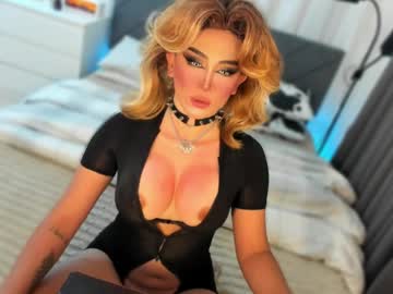 Holy_Grantqueenx Chaturbate stream image from June 03, 2026