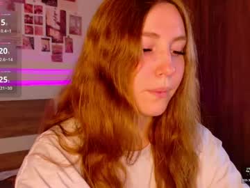 Lunaxdolll Chaturbate stream image from June 03, 2026
