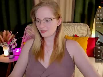 Sheslinki Chaturbate stream image from June 03, 2026