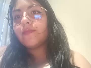 Alejandraa_33 Chaturbate stream image from June 03, 2026