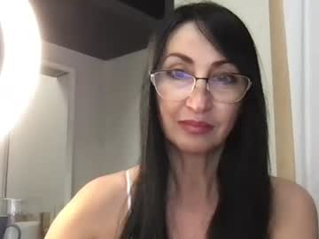 Jinaluv Chaturbate stream image from June 03, 2026