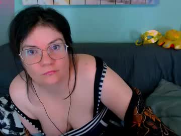 Everly_Rays Chaturbate stream image from June 03, 2026