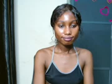 Coco_Petitqueen Chaturbate stream image from June 03, 2026
