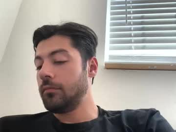 Golden_Nightboy Chaturbate stream image from June 03, 2026
