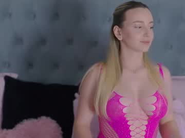 Alexiswhiteee Chaturbate stream image from June 04, 2026