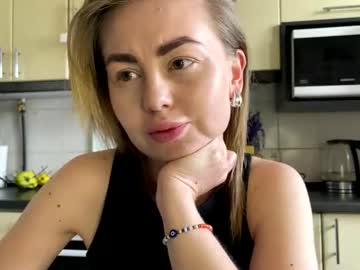 Martaluna_ Chaturbate stream image from June 04, 2026
