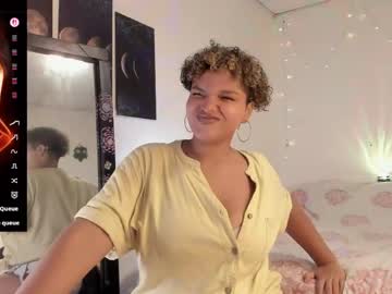 Chloe_Kisses Chaturbate stream image from June 04, 2026