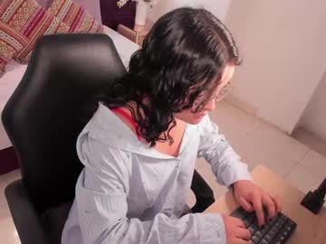 Kirdamoon Chaturbate stream image from June 04, 2026