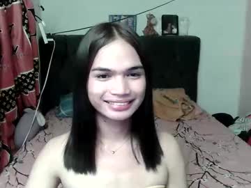 Prettykhelcy Chaturbate stream image from June 04, 2026
