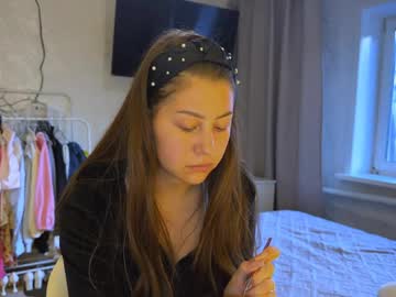 Katelynnsanghez Chaturbate stream image from June 04, 2026
