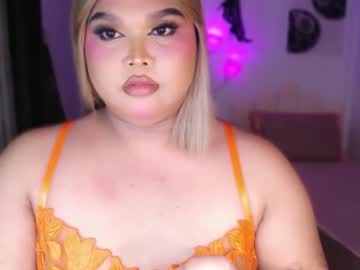 Ellise_Husson Chaturbate stream image from June 04, 2026