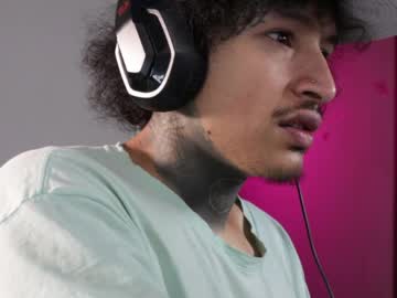 Trieone Chaturbate stream image from June 04, 2026