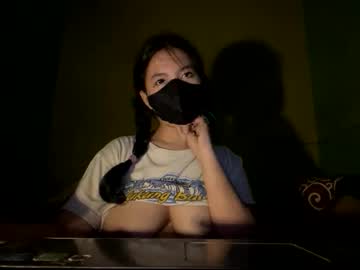 Laurasz Chaturbate stream image from June 04, 2026