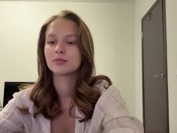 Gwendolynnn Chaturbate stream image from June 04, 2026