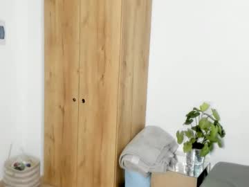 Naomimoore Chaturbate stream image from June 04, 2026