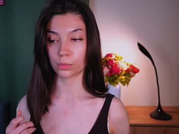Charlinepiker Chaturbate stream image from June 04, 2026