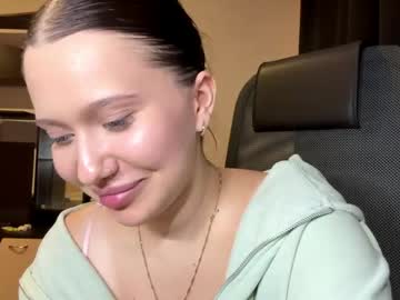 Kattiephenes Chaturbate stream image from June 04, 2026