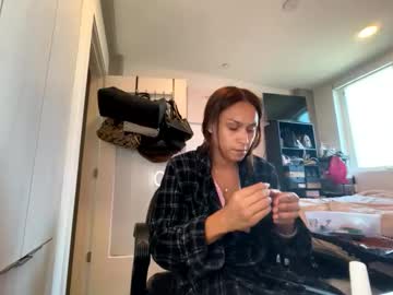 Yungfemslut Chaturbate stream image from June 04, 2026