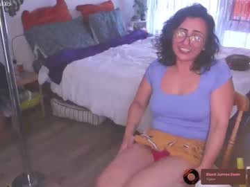 Safaeri Chaturbate stream image from June 04, 2026