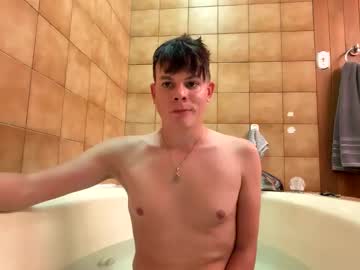 Michaeltwinkboy Chaturbate stream image from June 05, 2026